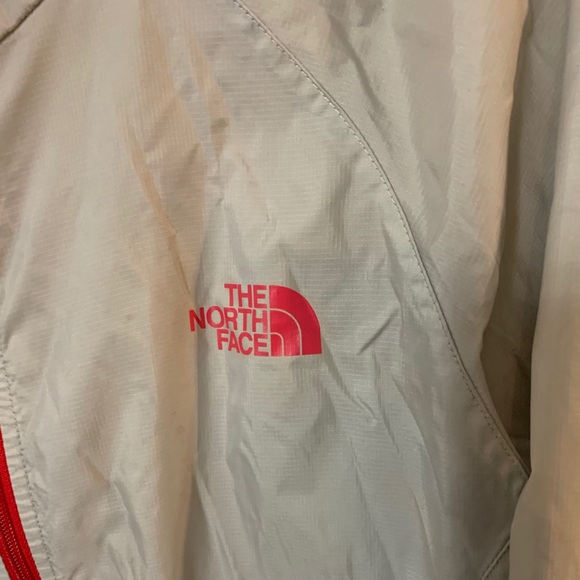 The North Face Windbreaker - Picture 2 of 3